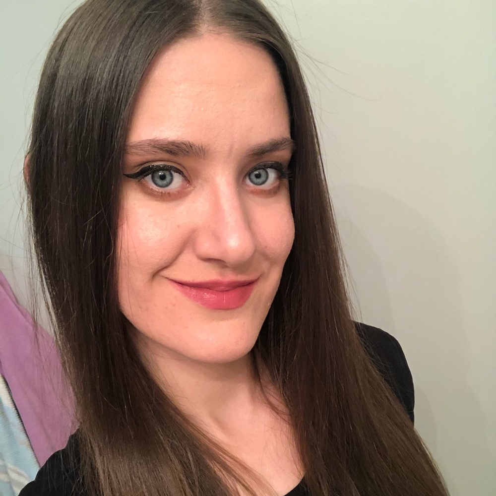 Meet your Posher, Gina